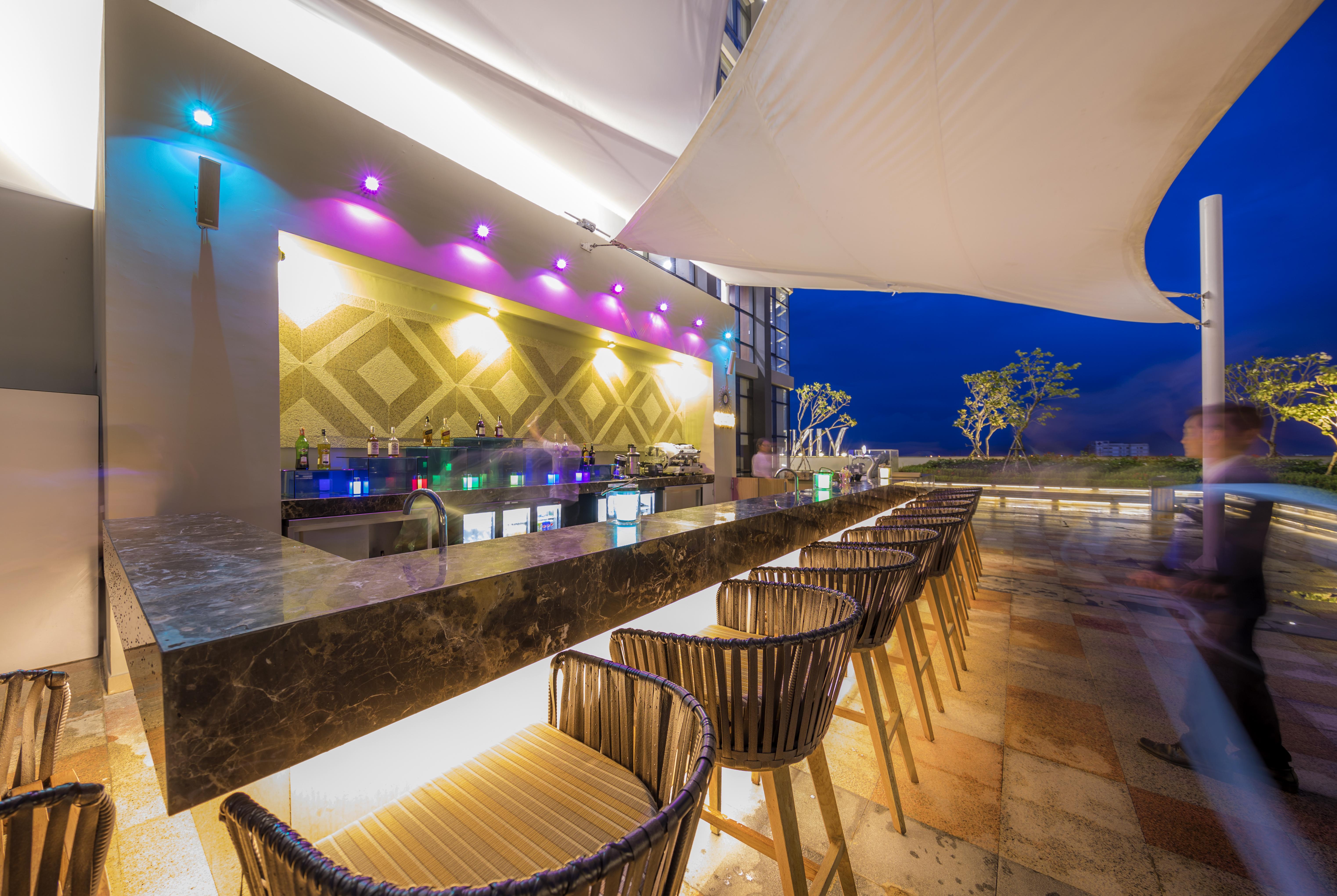 Sheraton Кантхо Екстер'єр фото Sky Bar