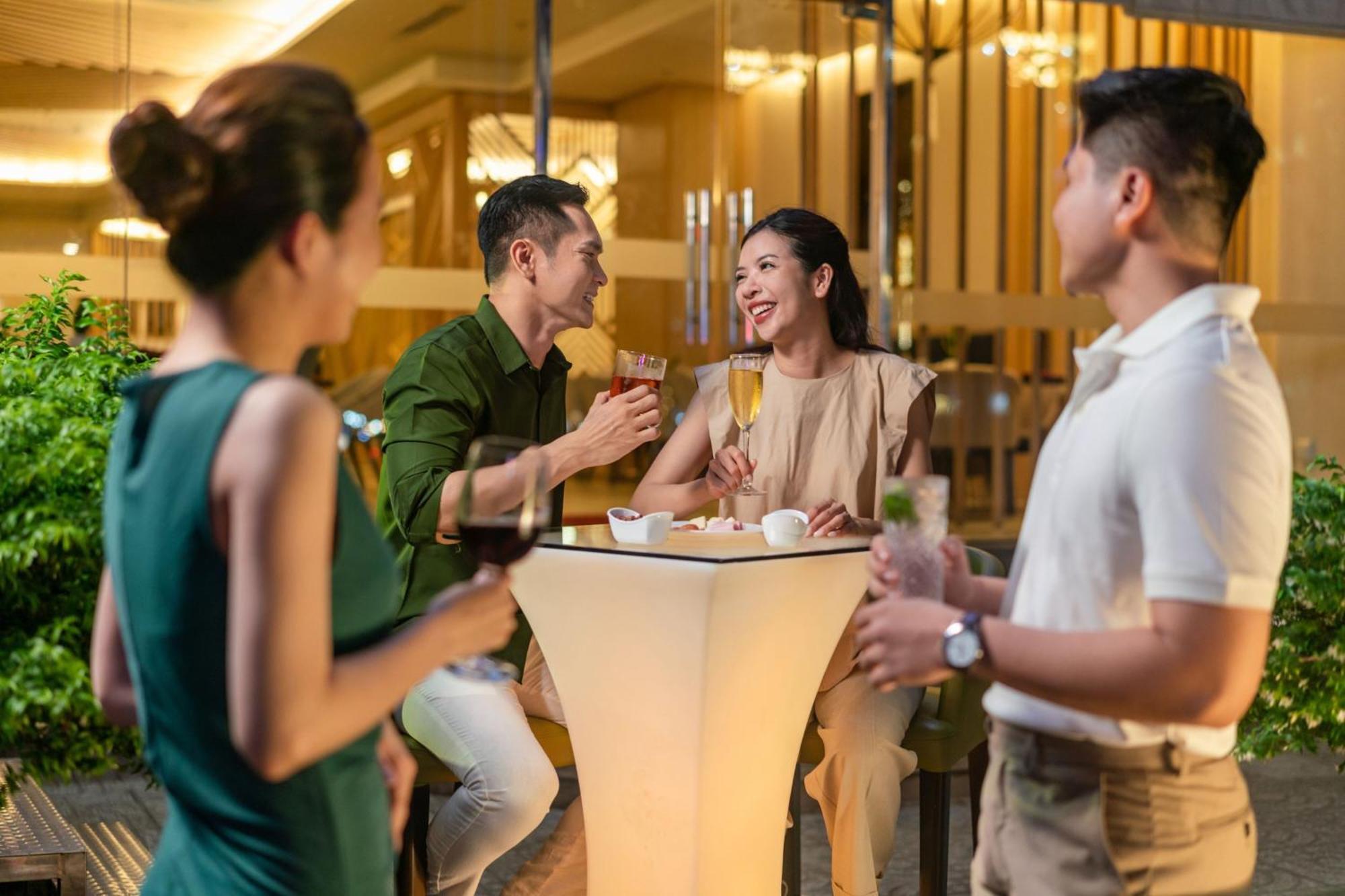 Sheraton Кантхо Екстер'єр фото Residents at the clubhouse